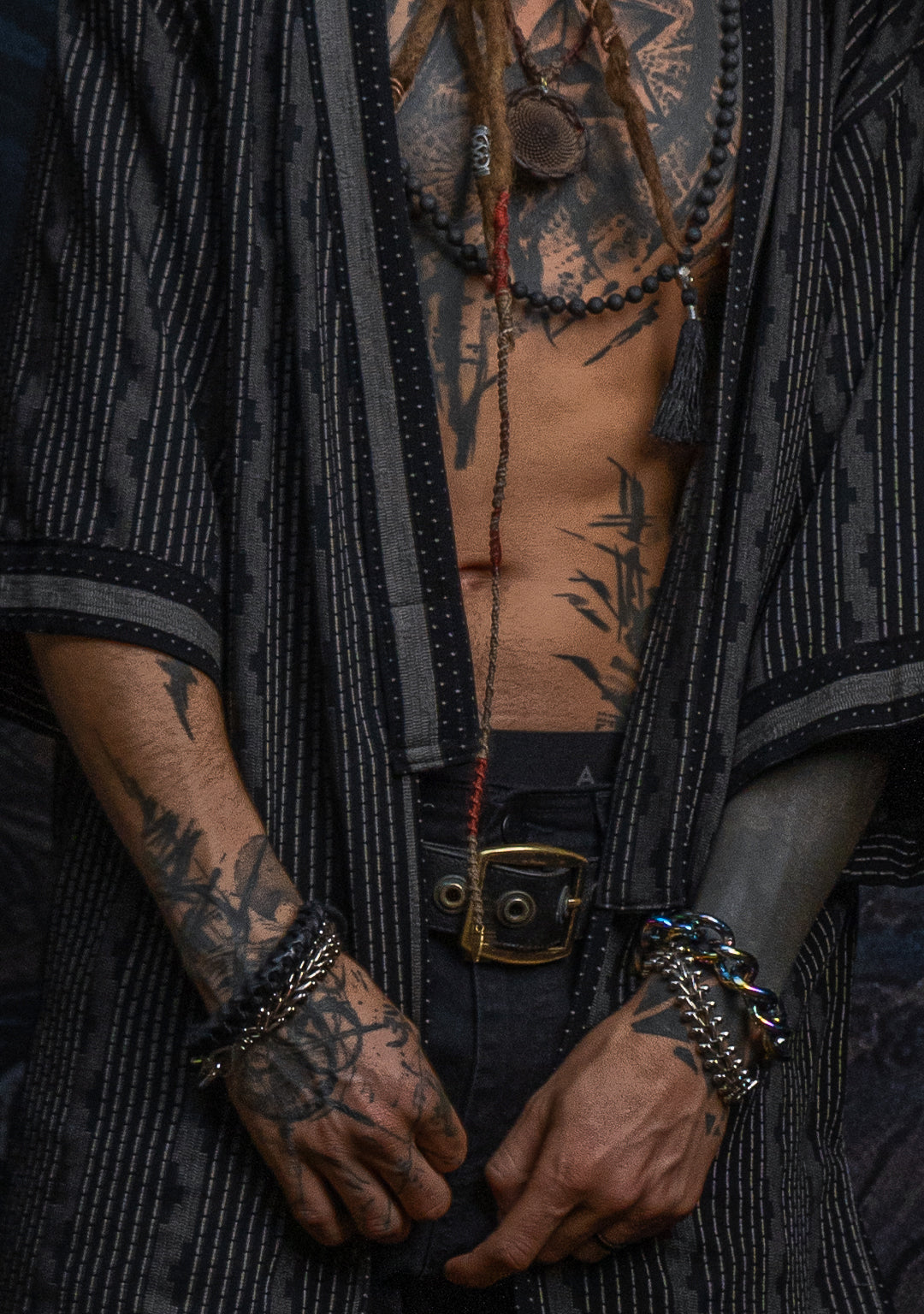 Open Kimono / Indonesian Woven Super Black Reversible - TRIBAL TRAILS
